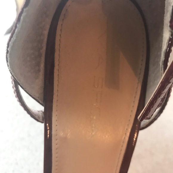 Via Spiga Cranberry/Maroon Heels - Picture 5 of 7